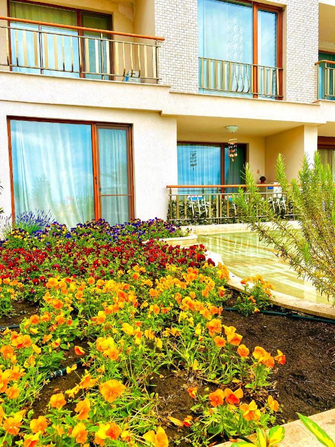בורגאס Diamond Apartment №1 - Relax Holiday Views Sea And Pool מראה חיצוני תמונה